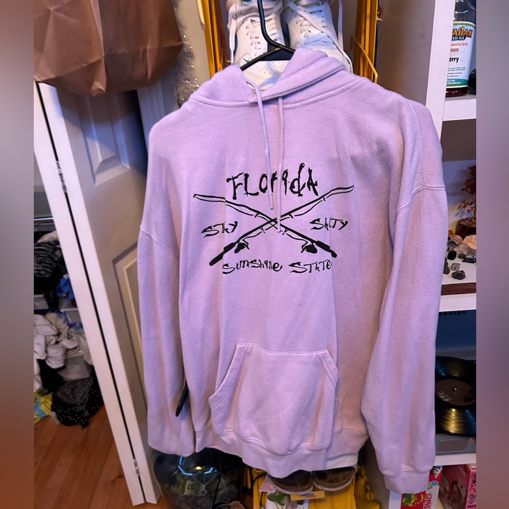 Light purple hoodie, large in women’s